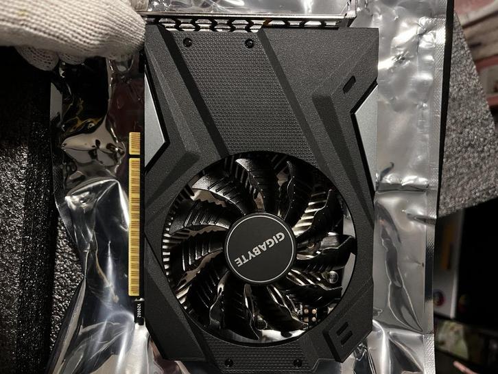 Gigabyte GeForce GTX 1650 D6 OC 4G, Computers en Software, Videokaarten, Zo goed als nieuw, Nvidia, PCI-Express 3.0, GDDR6, HDMI