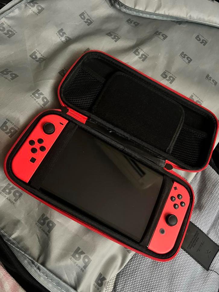 Nintendo Switch OLED - Perfecte Staat!, Spelcomputers en Games, Spelcomputers | Nintendo Switch, Zo goed als nieuw, Switch OLED