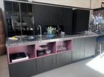 Luxe Zwarte Eiken Keuken van Keller en AEG Apparatuur, Huis en Inrichting, Keuken | Complete keukens, Nieuw, Overige typen, Met kookeiland