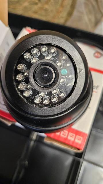 3x Bewakingscamera's - PAL Systeem beschikbaar voor biedingen