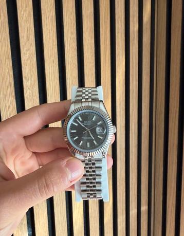 Rolex datejust 41 MM OYSTER STEEL beschikbaar voor biedingen