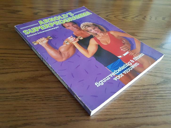ARNOLD's SUPERPROGRAMMA  (Schwarzenegger voor vrouwen), Boeken, Sportboeken, Zo goed als nieuw, Fitness, Ophalen of Verzenden
