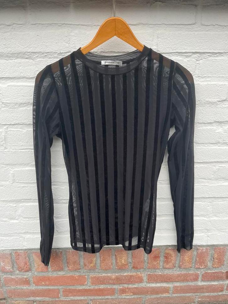 Stradivarius mesh velvet zwarte top longsleeve maat S kerst, Kleding | Dames, Tops, Zo goed als nieuw, Zwart, Lange mouw, Ophalen of Verzenden