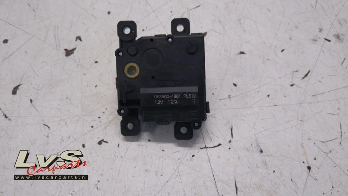 Kachelklep Motor van een Toyota Yaris, Auto-onderdelen, Motor en Toebehoren, Toyota, Gebruikt, 3 maanden garantie, Ophalen of Verzenden