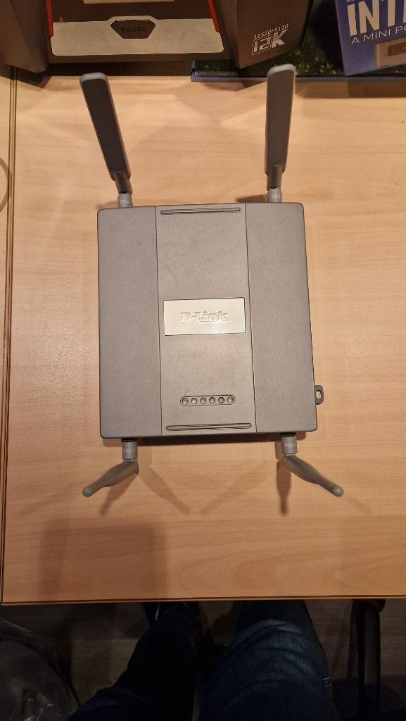 D-Link DAP-2690 dual band access point, Computers en Software, Accesspoints, Gebruikt, Ophalen of Verzenden