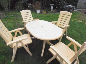 diverse tuinsets beschikbaar voor biedingen