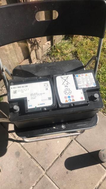 Mercedes 12v AGM 92ah 850a Accu Nieuw Start Stop A0019828208 beschikbaar voor biedingen
