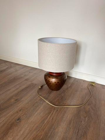 Vintage keramische tafellamp met stoffen kap beschikbaar voor biedingen