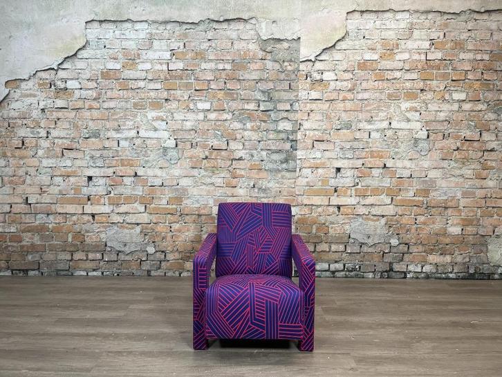 Bij TheReSales: Cassina 637 Utrecht Limited Edition paars, Huis en Inrichting, Fauteuils, Zo goed als nieuw, Stof, 50 tot 75 cm