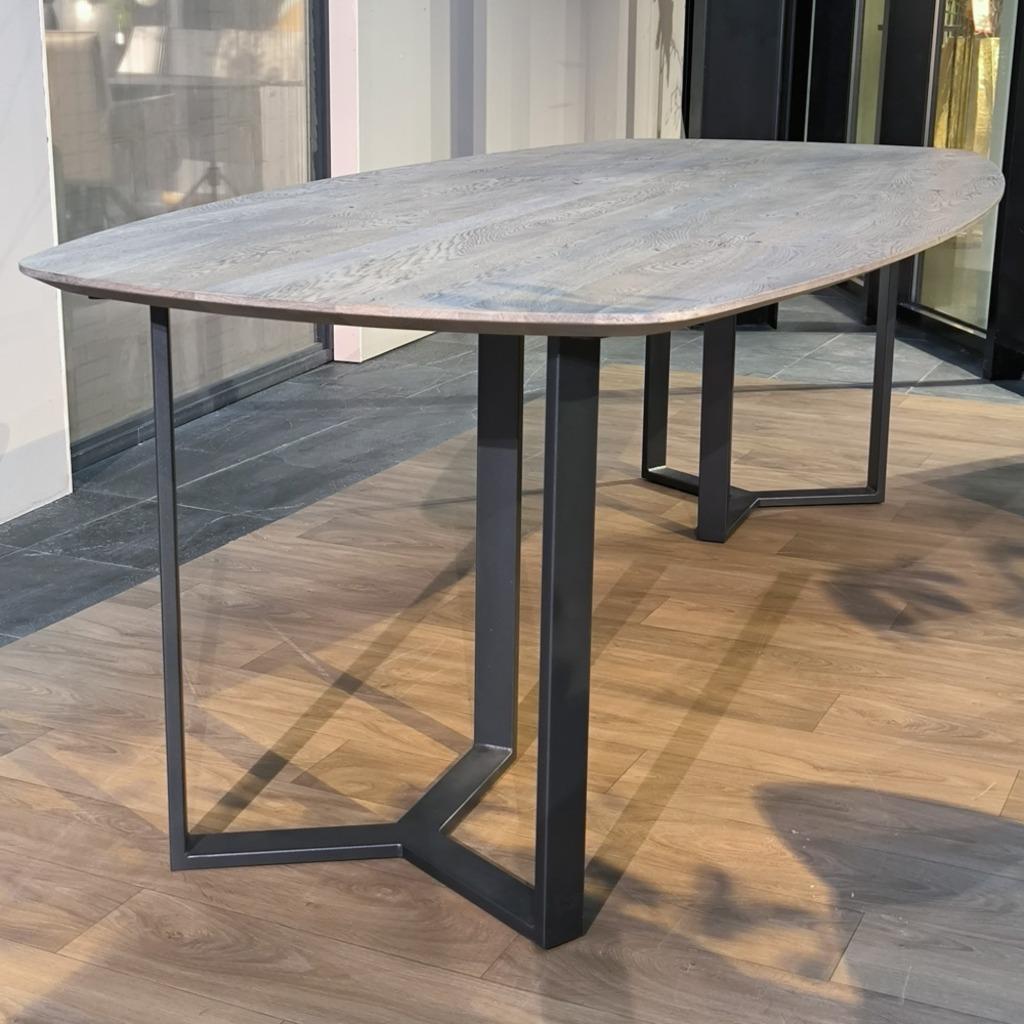 INHOUSE Eettafel Nemaro Eikenhout, Ophalen, Eikenhout, 50 tot 100 cm, Vijf personen of meer