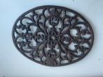 Vintage grote ovale gietijzeren onderzetter, Overige materialen, Ophalen of Verzenden, Overige stijlen, Schaal of Schalen