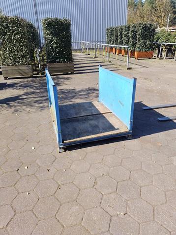 Stapelrekken beschikbaar voor biedingen