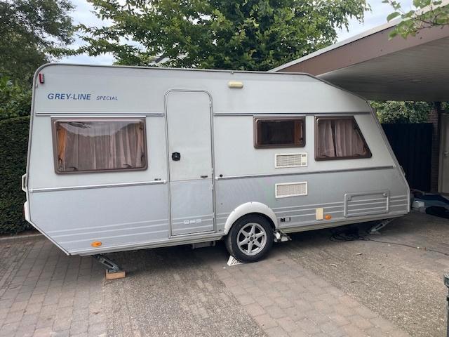 Complete Kip Caravan Grey Line Special uit 2001 met mover., Caravans en Kamperen, Caravans, Particulier, tot en met 6, 1000 - 1250 kg