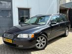 Volvo V70 2.4 140PK AUT CRUISE CLIMA STOELVERW, Auto's, Volvo, 1800 kg, Beige, Zwart, Euro 4