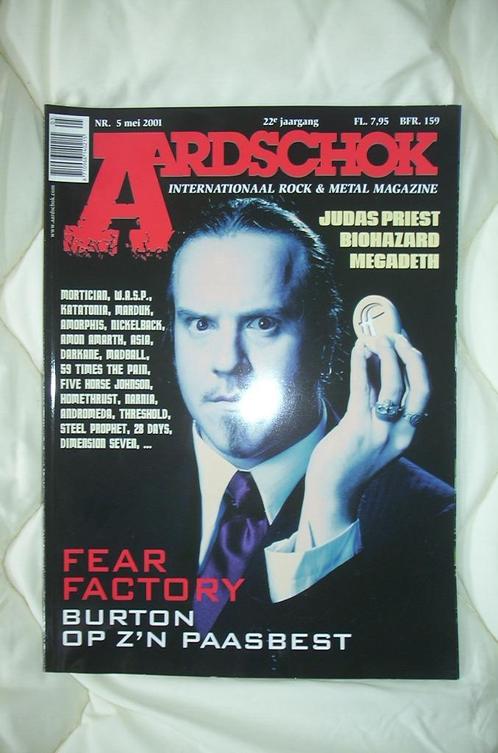 2 x Aardschok tijdschrift hardrock! Megadeth Korn Dio Fear, Boeken, Tijdschriften en Kranten, Gelezen, Muziek, Film of Tv, Ophalen of Verzenden