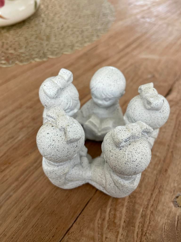 beeldje  van kinderen, Ophalen of Verzenden, Gebruikt, Mens