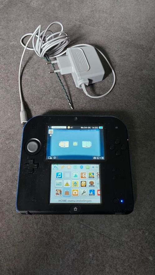 Nintendo 2DS + 8 games, Spelcomputers en Games, Spelcomputers | Nintendo 2DS en 3DS, Gebruikt, 3DS, Ophalen of Verzenden