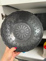 Mooie zwarte borden met decoratief patroon, Ophalen, Keramiek, Zo goed als nieuw, Bord(en)