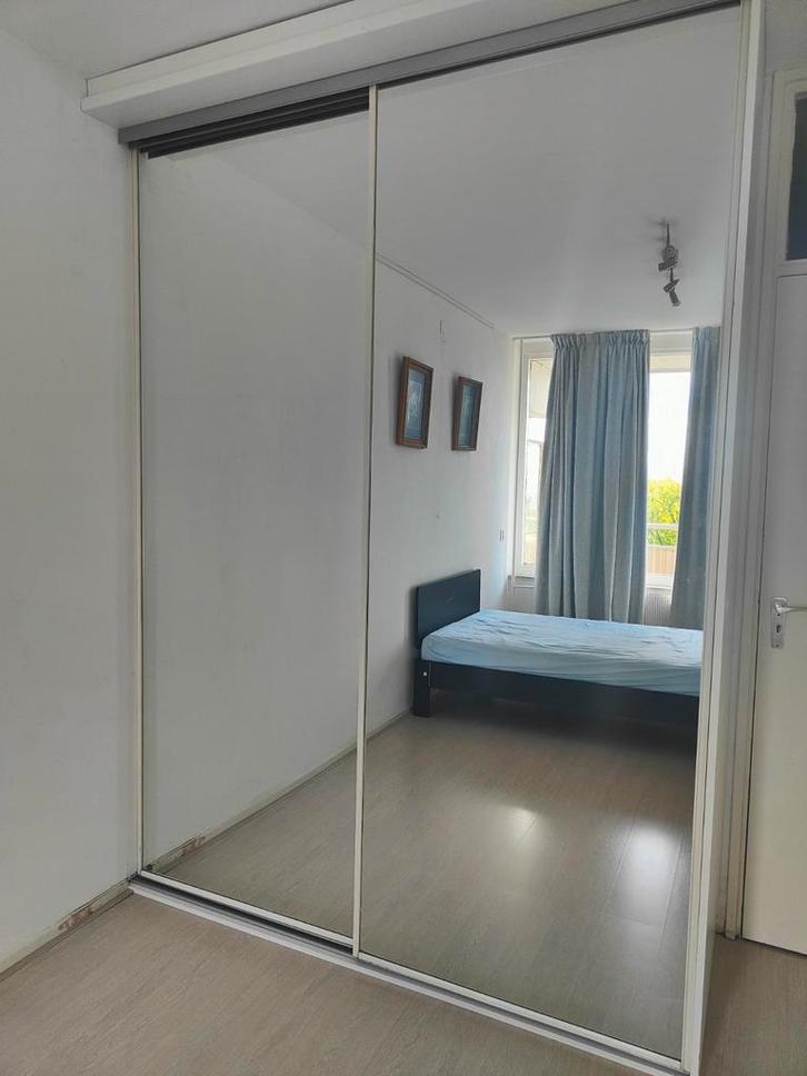 SpiegelDeuren,ingebouwde kledingkast z.s.m.ophalen aub, Huis en Inrichting, Kasten | Kledingkasten, Gebruikt, 200 cm of meer, 50 tot 75 cm