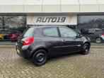 Renault Clio 2.0-16V Initiale, Auto's, Voorwielaandrijving, Gebruikt, 4 cilinders, Zwart