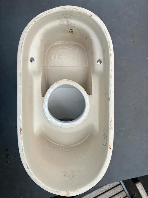 2 staande toiletpotten. Diepspoel MO, vlakspoel AO, Doe-het-zelf en Verbouw, Sanitair, Nieuw, Toilet, Ophalen of Verzenden