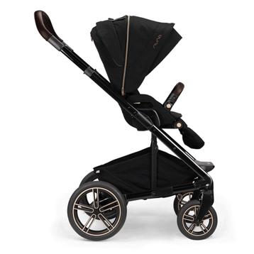 Nuna Mixx Next kinderwagen met Carry Cot beschikbaar voor biedingen