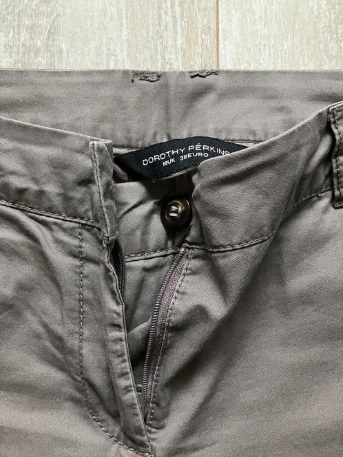 Broek Dorothy Perkins 100% katoen, Kleding | Dames, Broeken en Pantalons, Zo goed als nieuw, Maat 38/40 (M), Grijs, Lang, Ophalen of Verzenden