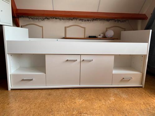 Halfhoogslaper, Huis en Inrichting, Slaapkamer | Bedden, Gebruikt, Eenpersoons, 90 cm, 200 cm, Hout, Wit, Ophalen