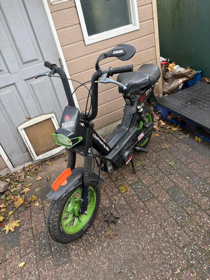 Vespa gilera  zonder kenteken opknapper!!, Fietsen en Brommers, Brommers | Vespa, Gebruikt, Overige modellen, Maximaal 25 km/u