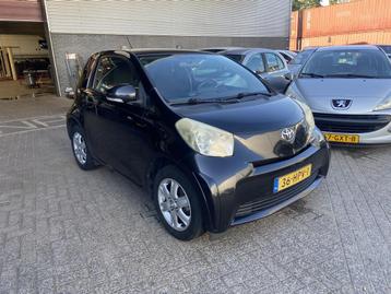 Toyota iQ 1.0 VVTi Comfort beschikbaar voor biedingen