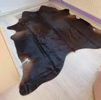 Nieuwe vloerkleed koeienhuid 150x250cm, Huis en Inrichting, Stoffering | Tapijten en Kleden, Ophalen, Bruin, 150 tot 200 cm, Overige vormen