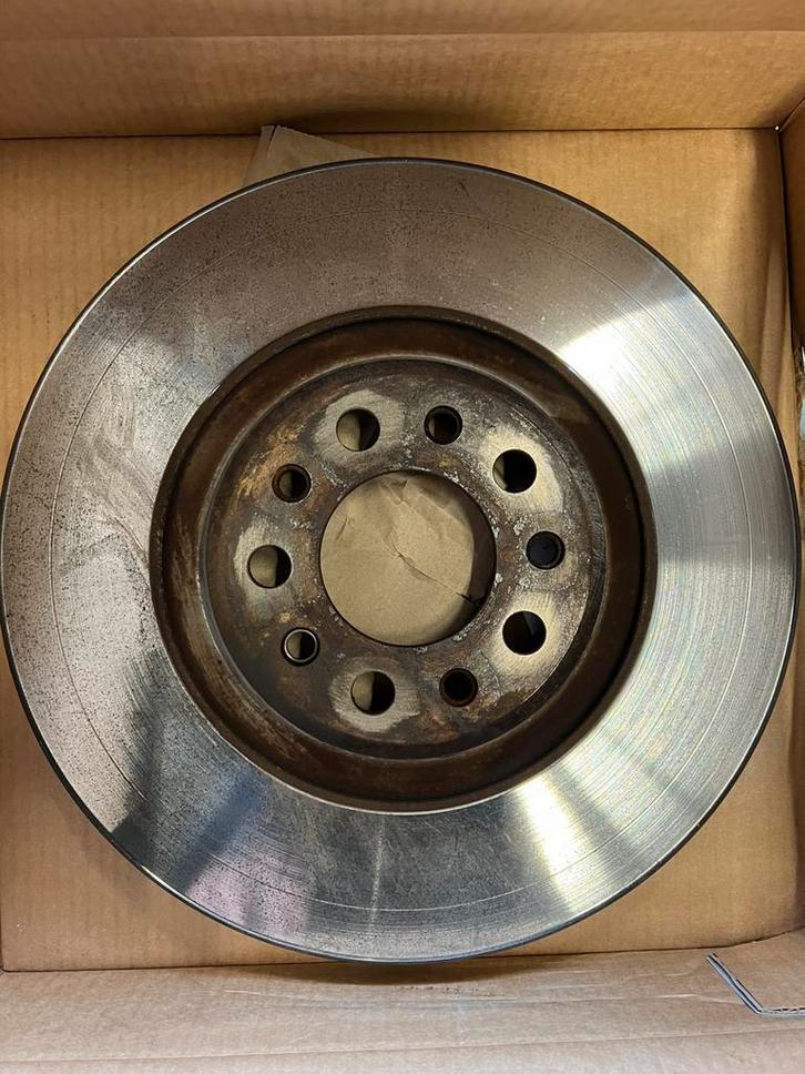 Alfa Romeo remschijven 330, Auto-onderdelen, Remmen en Aandrijving, Alfa Romeo, Gebruikt, Ophalen of Verzenden