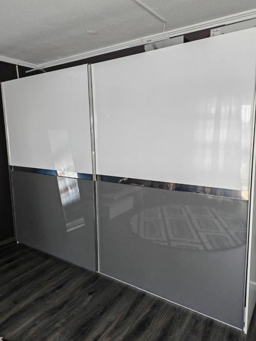 Grote Kleedkast met Schuifdeuren & Verlichting, Huis en Inrichting, Kasten | Kledingkasten, Zo goed als nieuw, 200 cm of meer