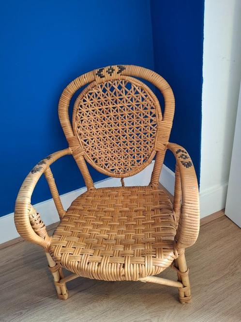 Rotan kinderstoeltje, Kinderen en Baby's, Kinderkamer | Tafels en Stoelen, Gebruikt, Stoel(en), Ophalen
