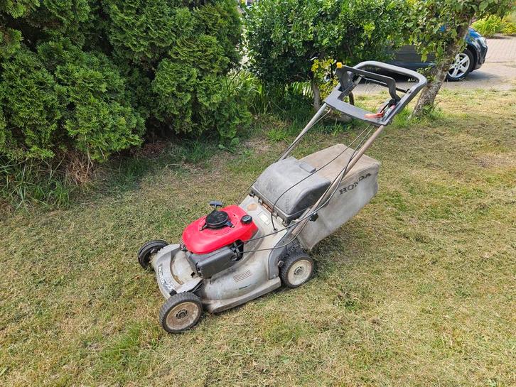 Honda HRB535 Benzine Grasmaaier, Tuin en Terras, Grasmaaiers, Gebruikt, Benzine-grasmaaier, 40 t/m 49 cm, Cirkelmaaier, Opvangzak