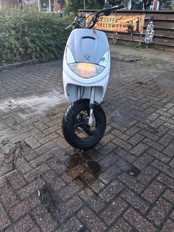 Te koop leuke vivacity 70cc  beschikbaar voor biedingen