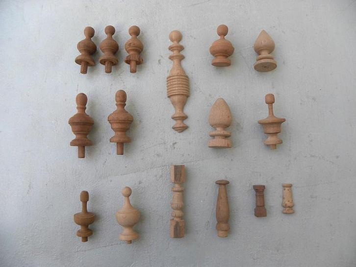 Houten tollen, sierstukken beige tas, Antiek en Kunst, Antiek | Klokken, Ophalen of Verzenden