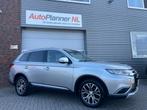 Mitsubishi Outlander 2.0 Intense+! 360 Camera! Cruise!, 1998 cc, Stof, Zwart, 4 cilinders