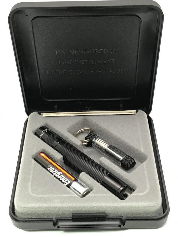 Maglite Solitaire Zaklamp Sleutelhangerlamp AAA Zwart in cas, Caravans en Kamperen, Kampeergereedschap, Nieuw, Ophalen of Verzenden