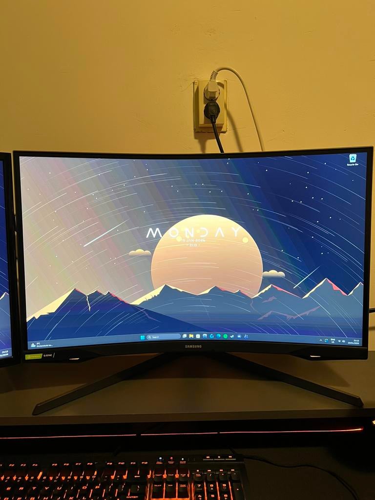 Samsung 27 inch Curved Monitor - 240Hz 1440p QuadHD 1ms, Computers en Software, Monitoren, Curved, VA, Zo goed als nieuw, 1 tot 2 ms