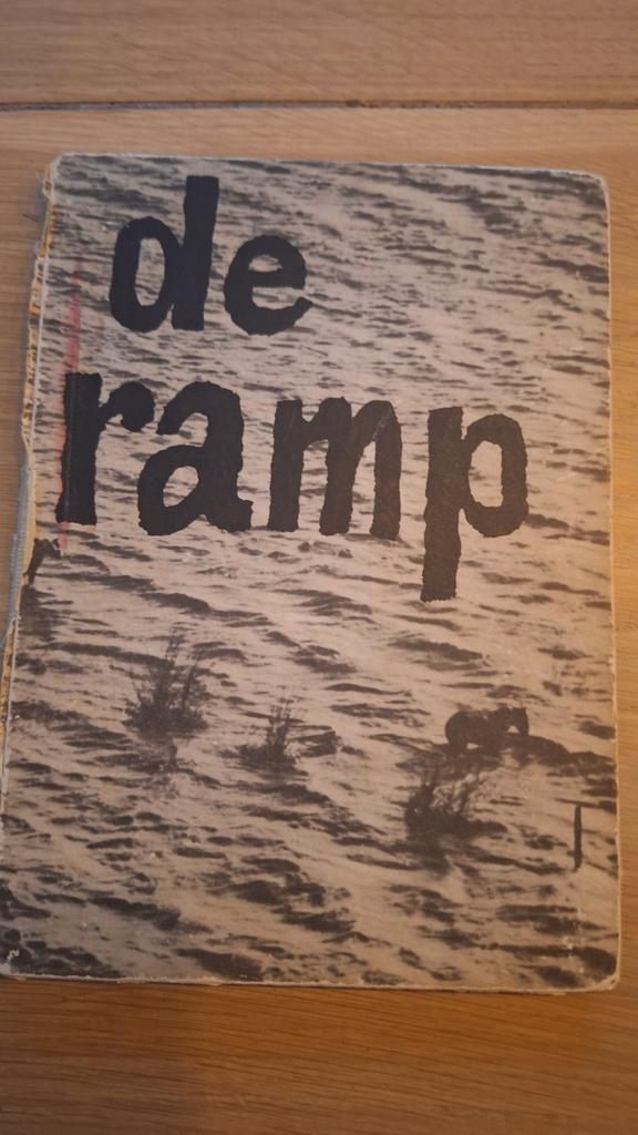 Watersnoodramp 1953 - Boek, Boeken, Romans, Gelezen, Nederland, Ophalen of Verzenden