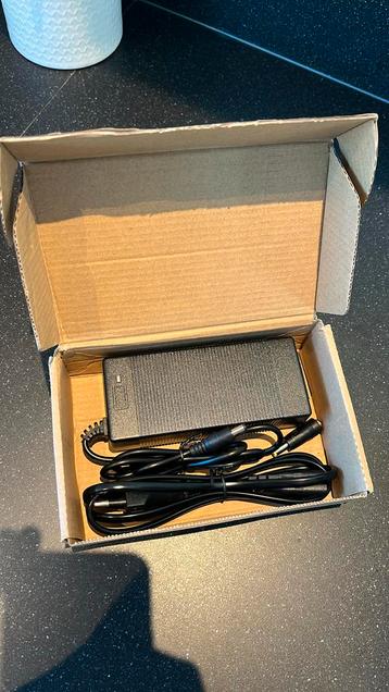 36 v acculader , brinckers acculader beschikbaar voor biedingen