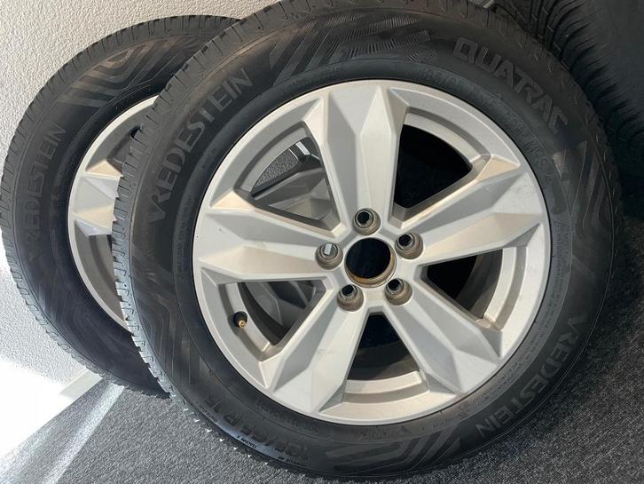 Set van 4 x Audi A1 velgen met  Vredestein Quatrac 195/65, Auto-onderdelen, Banden en Velgen, Band(en), Winterbanden, 15 inch
