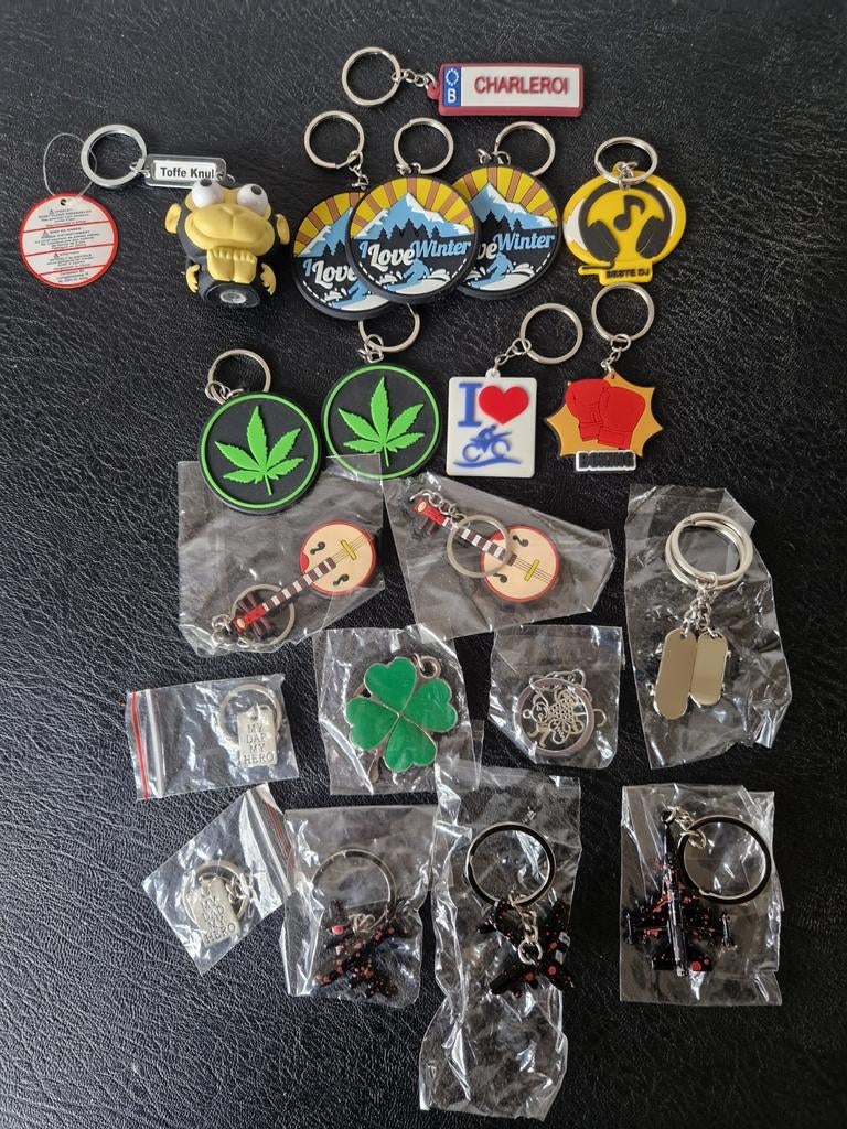 Restpartij Sleutelhangers - Nieuw! Rest partij markthandel, Verzamelen, Sleutelhangers, Nieuw, Overige typen, Ophalen of Verzenden