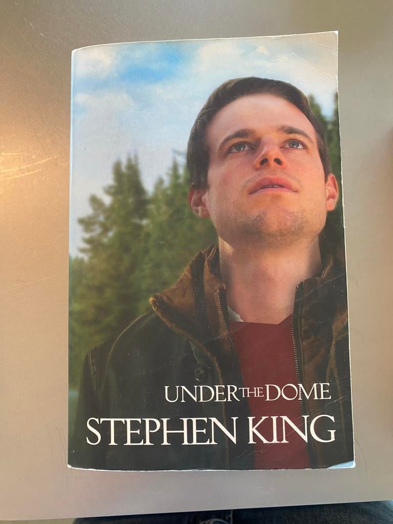 Stephen King - Under the Dome - Gelezen, Ophalen of Verzenden, Gelezen, Nederland