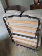 Opklapbed  / logeerbed, Huis en Inrichting, Eenpersoons, Beige, Zo goed als nieuw, 80 cm