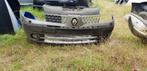 RENAULT CLIO VOORBUMPER +MISTLAMPEN BJ 2001 TOT 2006, Auto-onderdelen, Ophalen of Verzenden, Gebruikt, Voor, Bumper