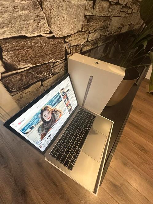 MacBook Pro 13 inch - Zo goed als nieuw! 2019 in de doos, Computers en Software, Apple Macbooks, Zo goed als nieuw, MacBook Pro