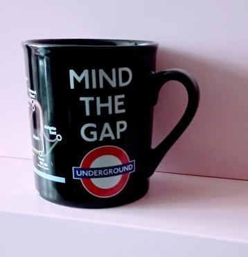 London Underground mug Mind the gap, mok metronetwerk Londen