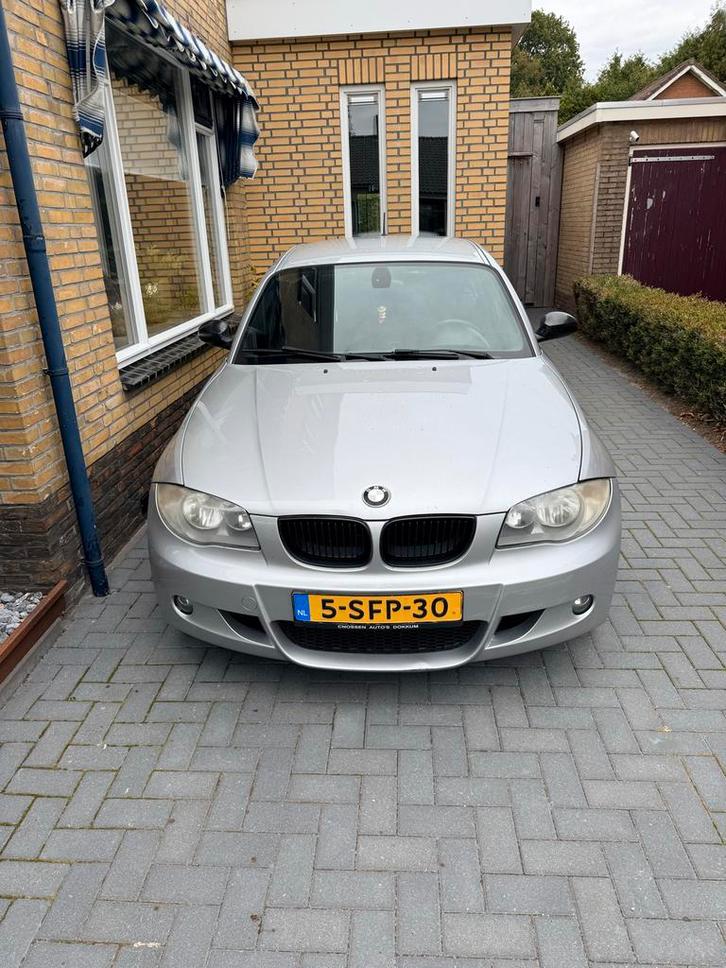 BMW 1-Serie 1.6 116I 2006 Grijs, Auto's, BMW, Particulier, 1-Serie, Benzine, D, Hatchback, Handgeschakeld, Geïmporteerd, Zilver of Grijs